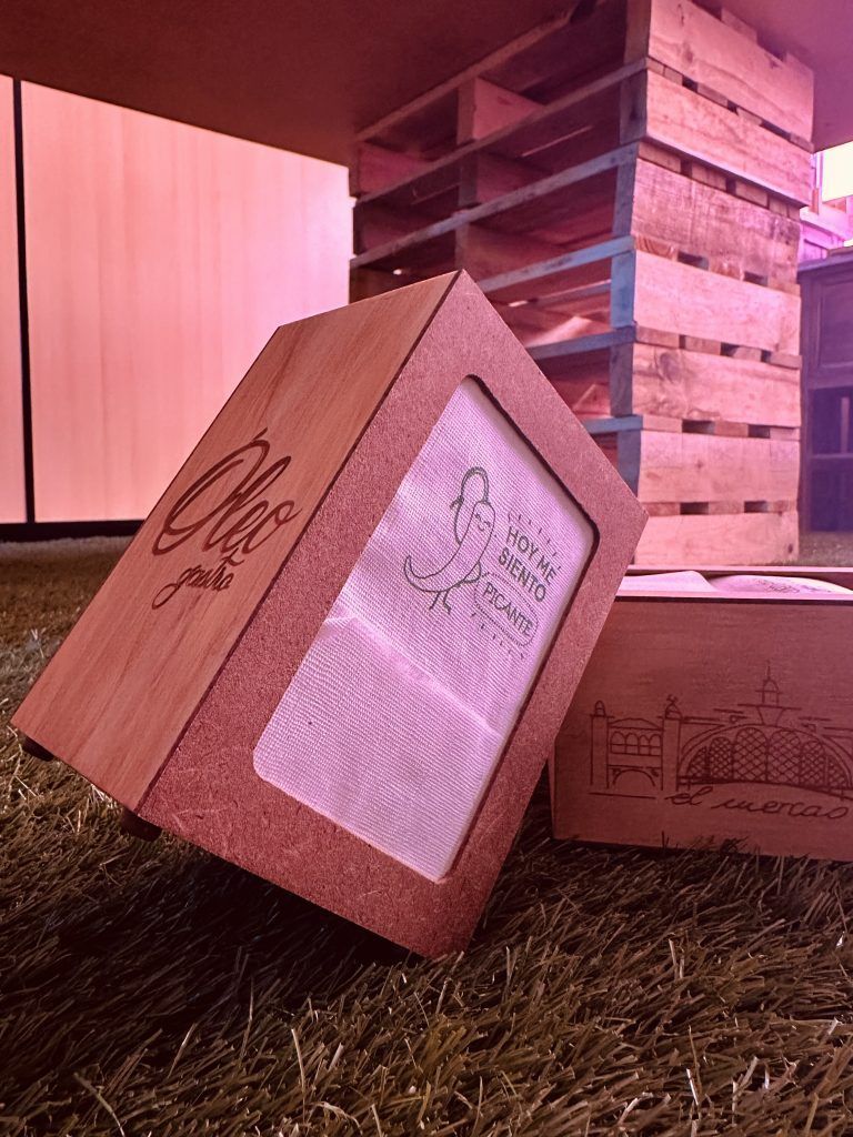 servilletero de madera personalizado