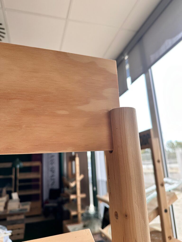 mueble expositor 4 baldas madera personalizable ajustable diferentes medidas