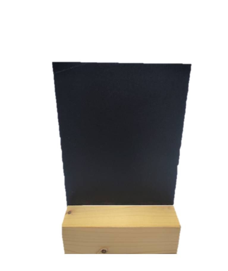 peana fabricad en madera de pino abeto con ranura y pizarra para publicidad y campañas de comunicacion
