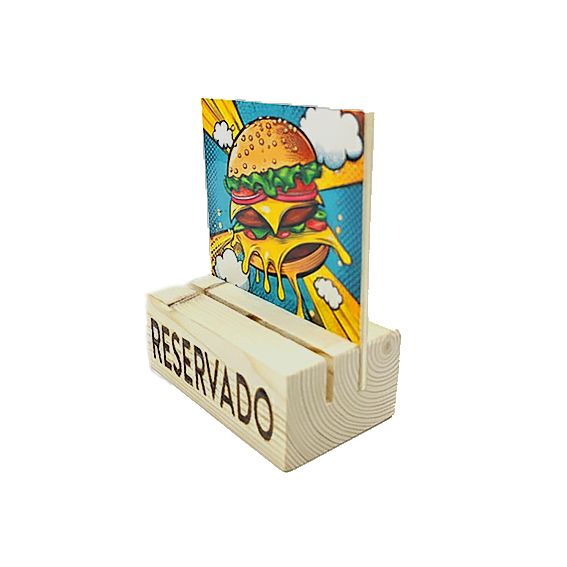 peana informativa con doble ranura para la carta de bocadillos e imprimir la imagen que quieras destacar, asi ayudar en la eleccion de un producto fabricado en madera personalizable